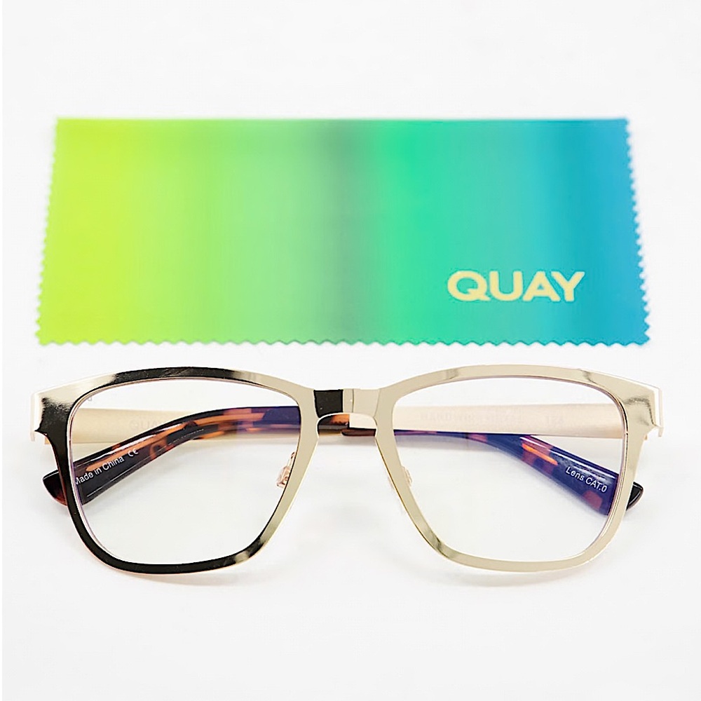 EU QUAY Quay blue light glasses with gold and black tortoise frame